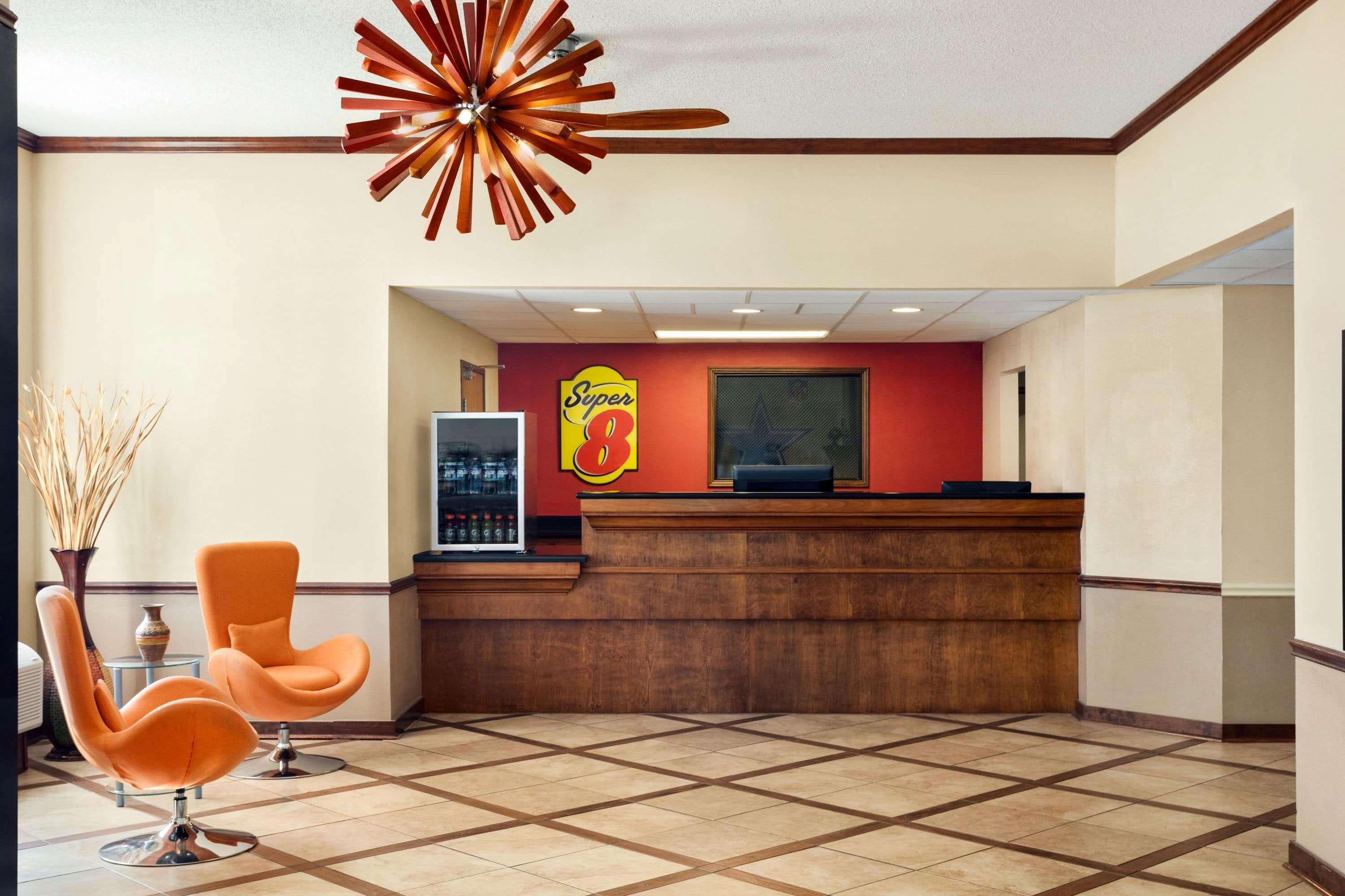 Hotel Super 8 By Wyndham Clinton Extérieur photo
