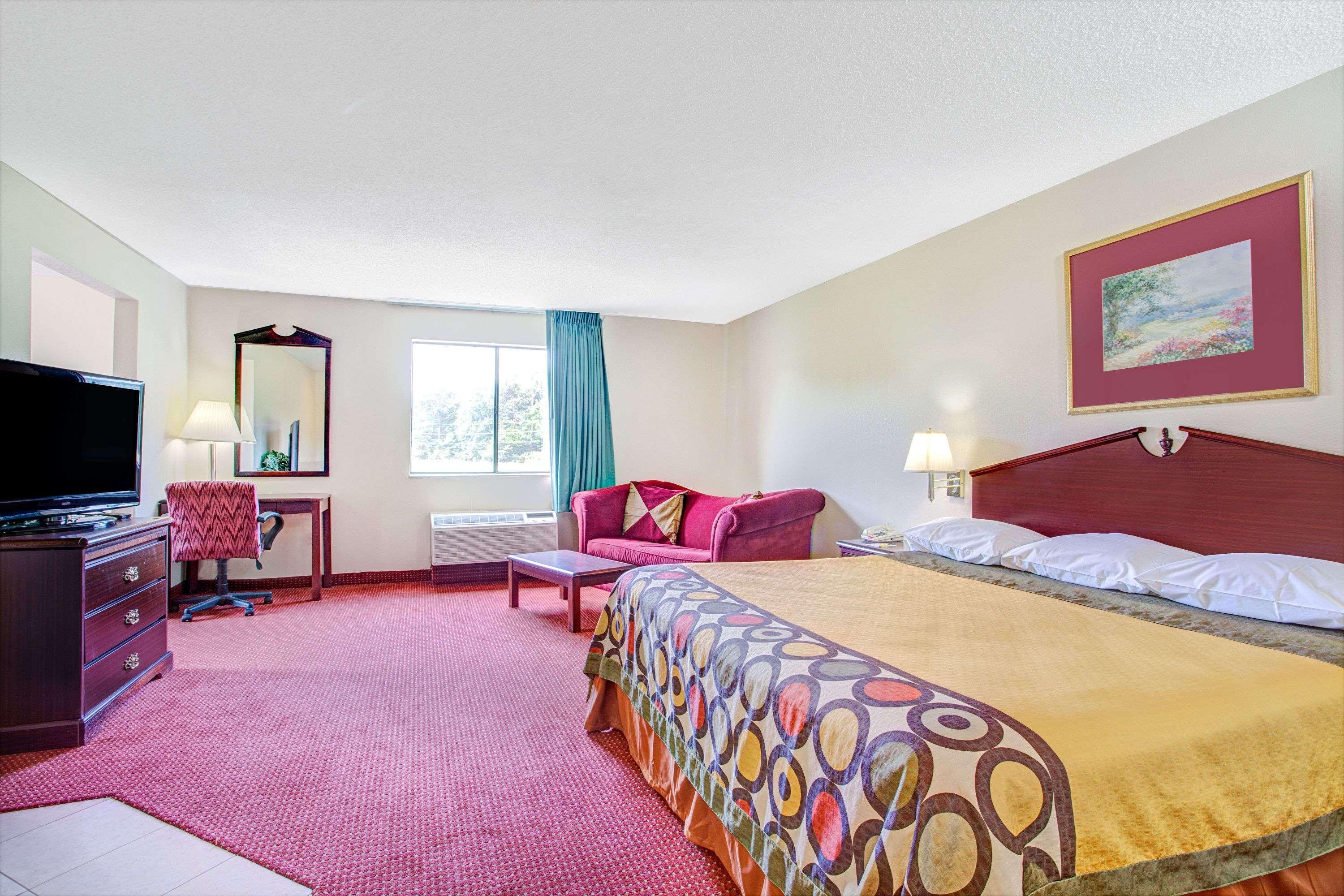 Hotel Super 8 By Wyndham Clinton Extérieur photo