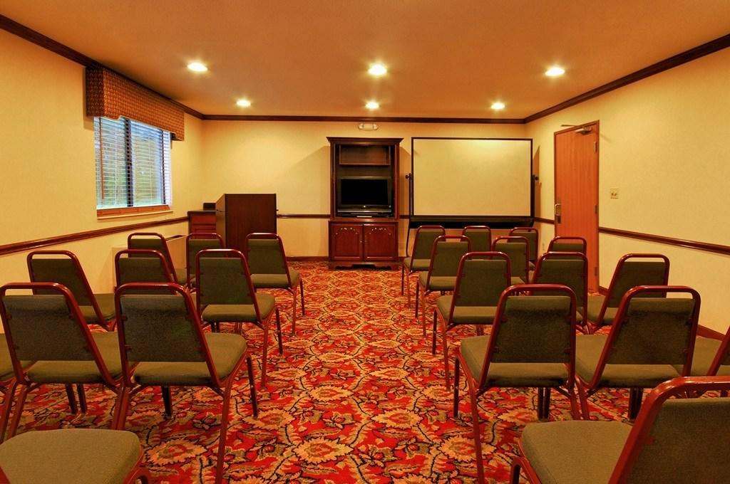 Hotel Super 8 By Wyndham Clinton Extérieur photo